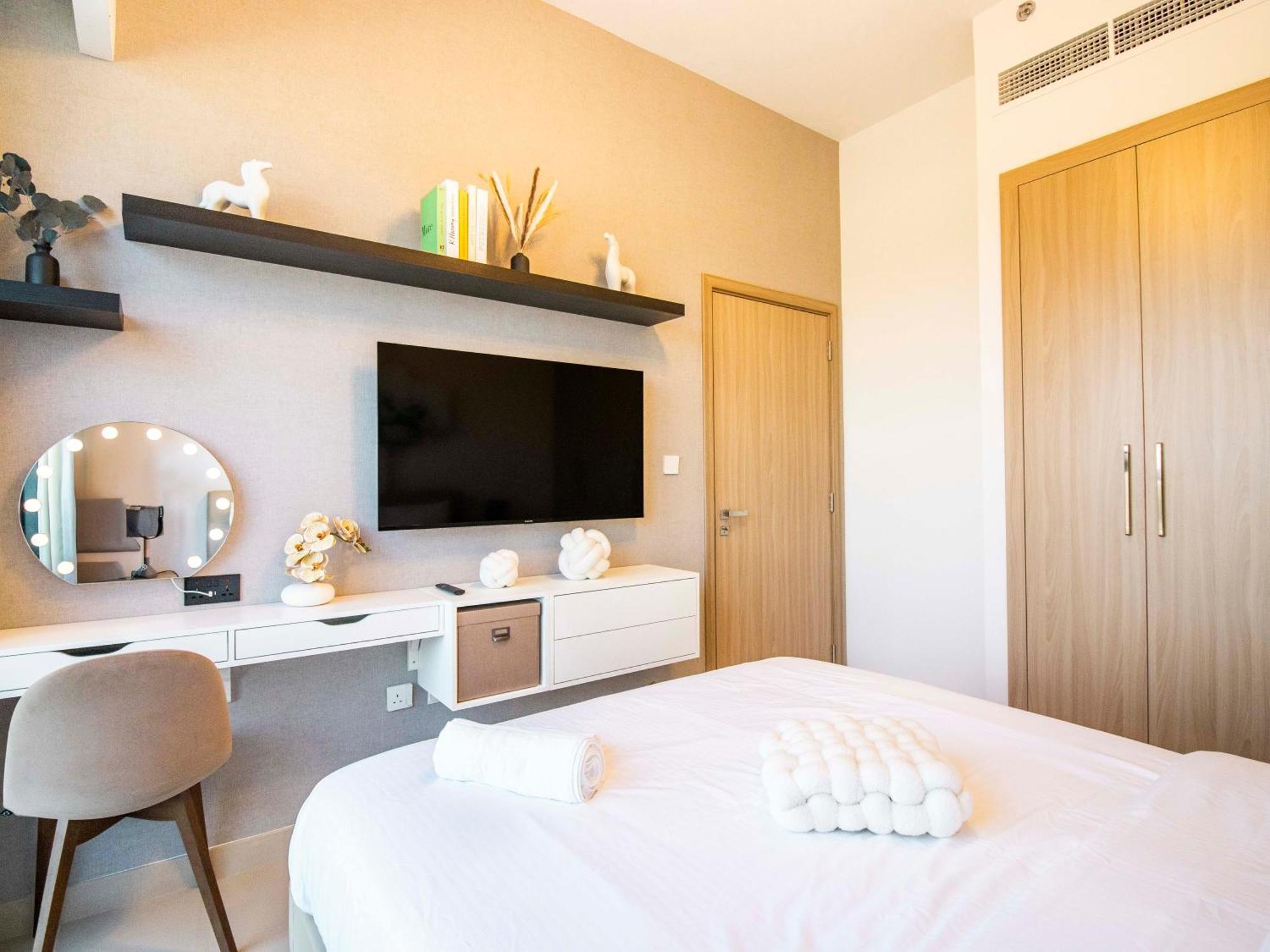Apartment Luxury 1-bedroom Hideaway In Meydan *