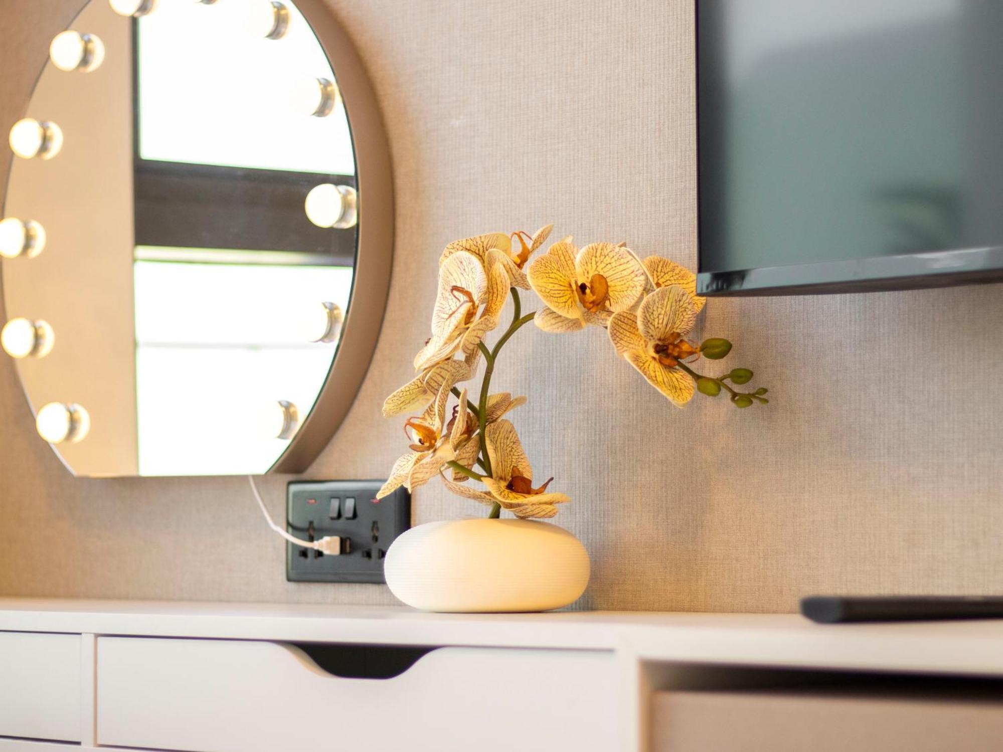 Apartment Luxury 1-bedroom Hideaway In Meydan